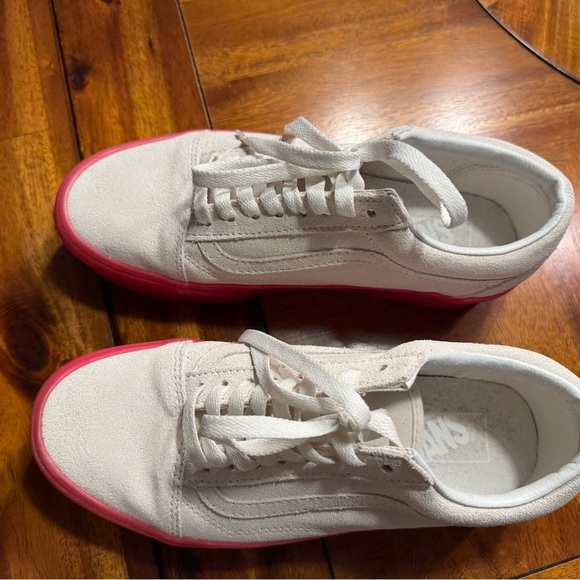 VANS Old Skool Stackform white suede sneakers w/ hot pink soles - Picture 4 of 8